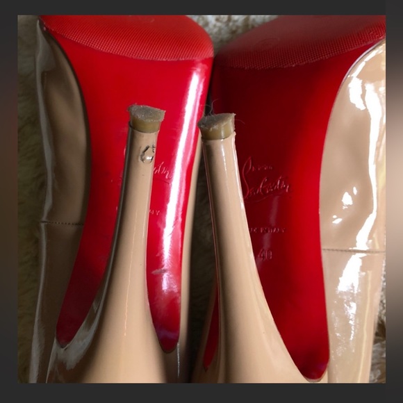 Authentic CHRISTIAN LOUBOUTIN
Very Prive 120 Patent Leather Pumps
Size: 10 - Picture 7 of 7